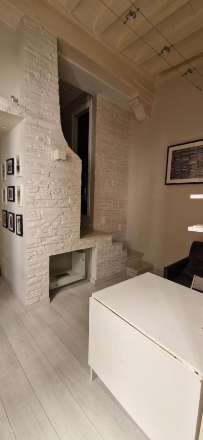 Savelli Apartment Old Town - Near Navona Place — Photos 3
